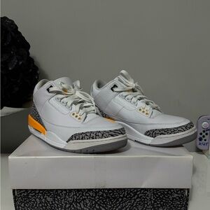 Air Jordan 3 Retro Laser Orange